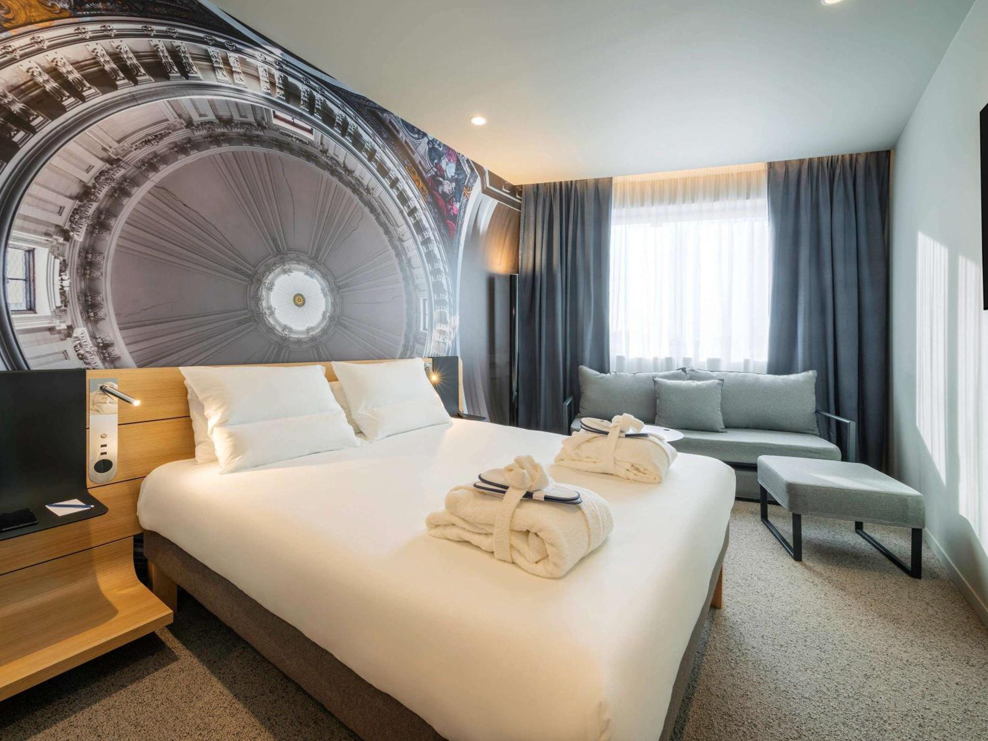 Novotel Paris 20 Belleville Eksteriør bilde
